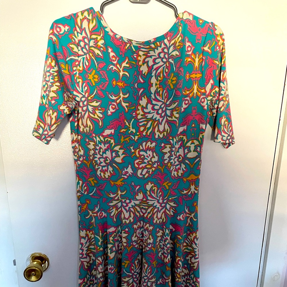 LuLaRoe dress size M. Wore only one time.